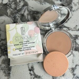 🌟SOLD🌟NEW‼️ Stay-Matte Sheer Pressed Powder - 03 stay beige (MF/M) by Clinique